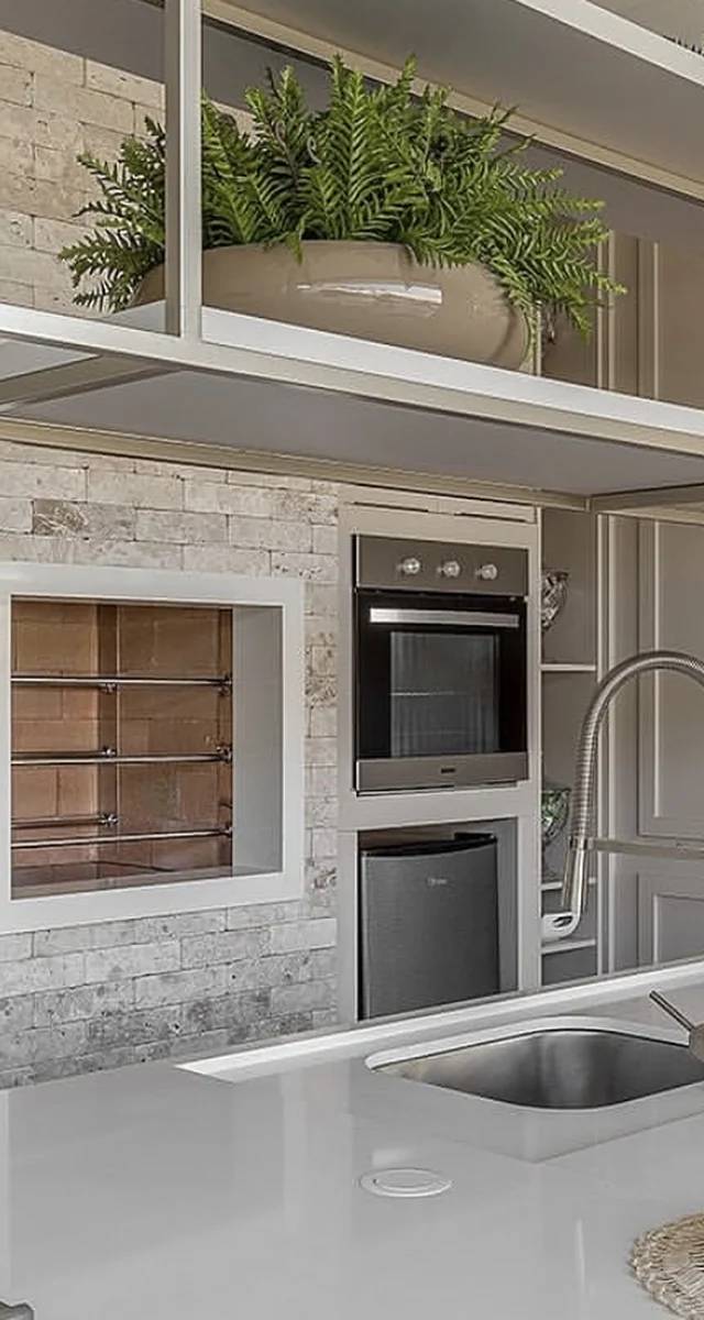 Kitchen renovation craftsmanship in Mustang by MASB Construction